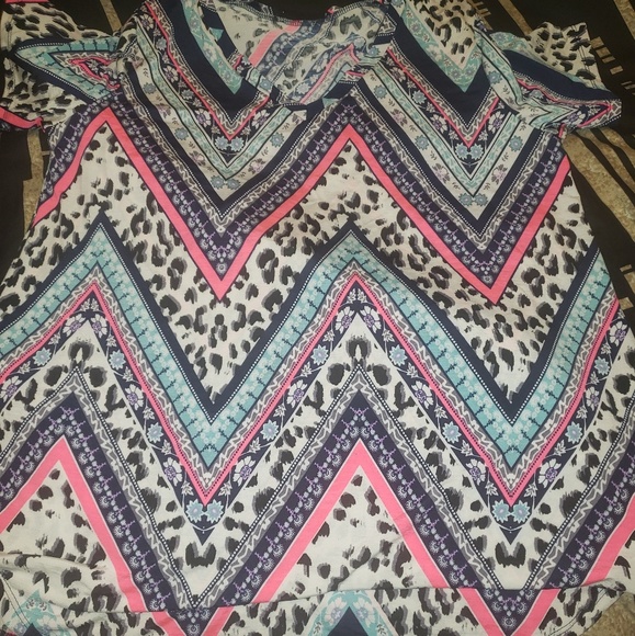 Tops - Blue pink leopard shirt Tops - Blue pink leopard shirt